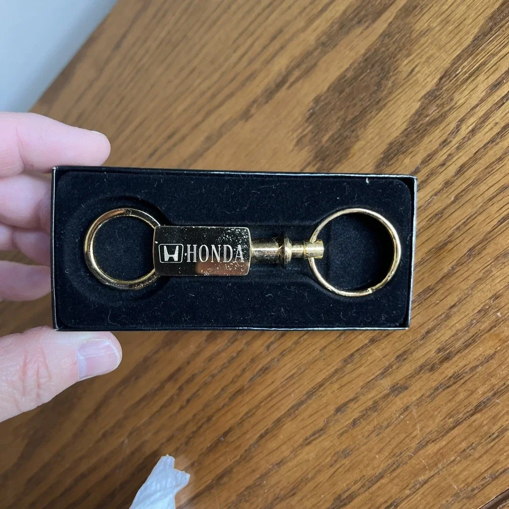 Honda Valet Key Chain Gold Tone Engraved Shiny